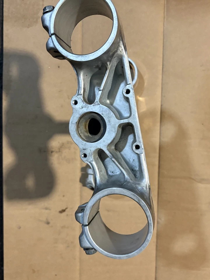 2010 Husqvarna SMr510 SM TXC 510 triple trees/clamps  - Image 3 of 4