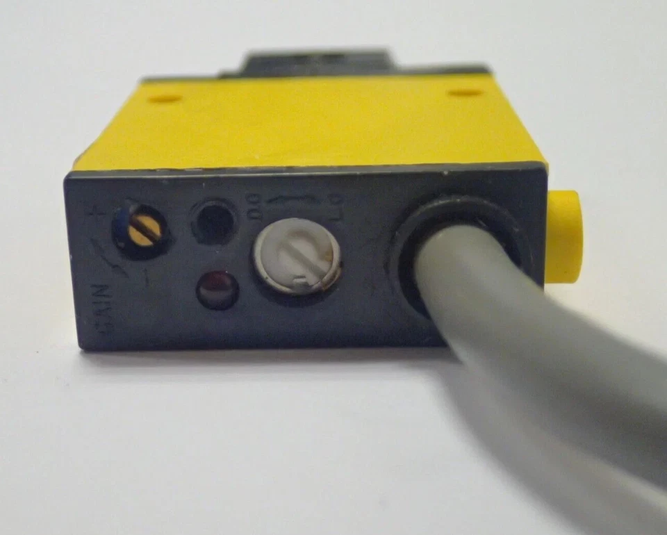 BANNER MINI-BEAM SM312FP FIBEROPTIC PLASTIC 10-30Vdc NEW OPEN BOX - Image 3 of 4