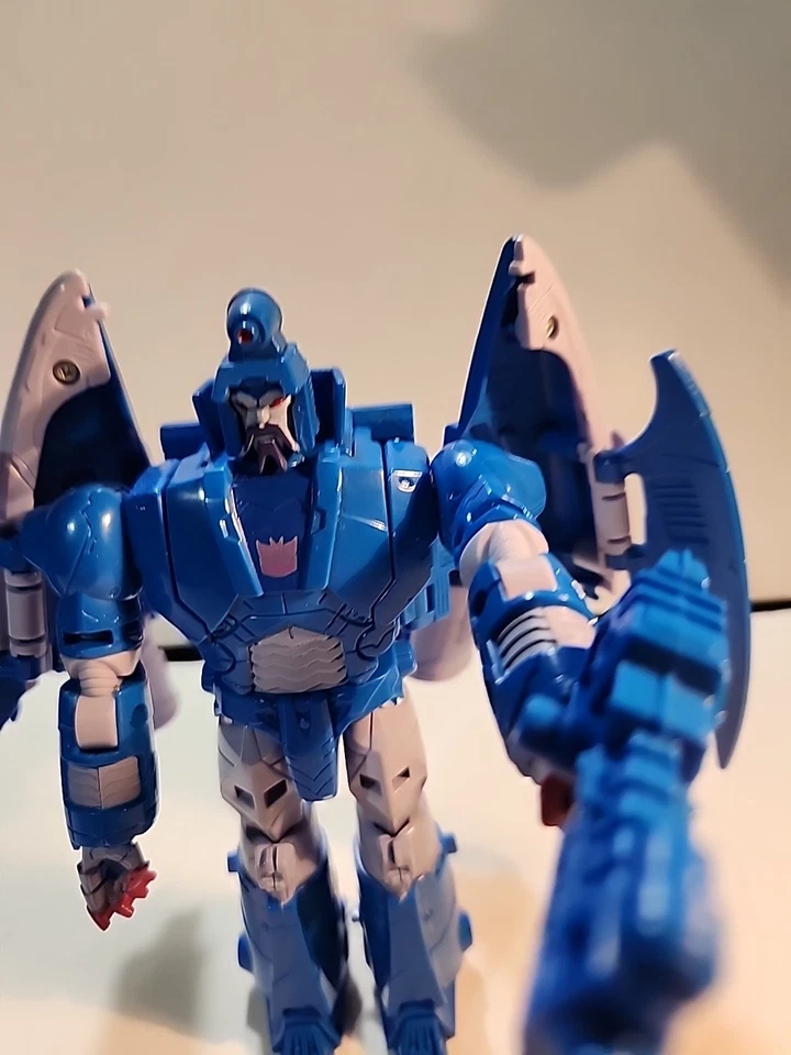 变形金刚 Decepticon Sweep Studio 系列 86-10 Voyager 级带枪 — 第 3/4 张图片