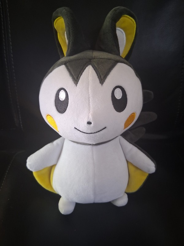 Pokemon Emolga 9” Plush Toy 2023 Jazwares
