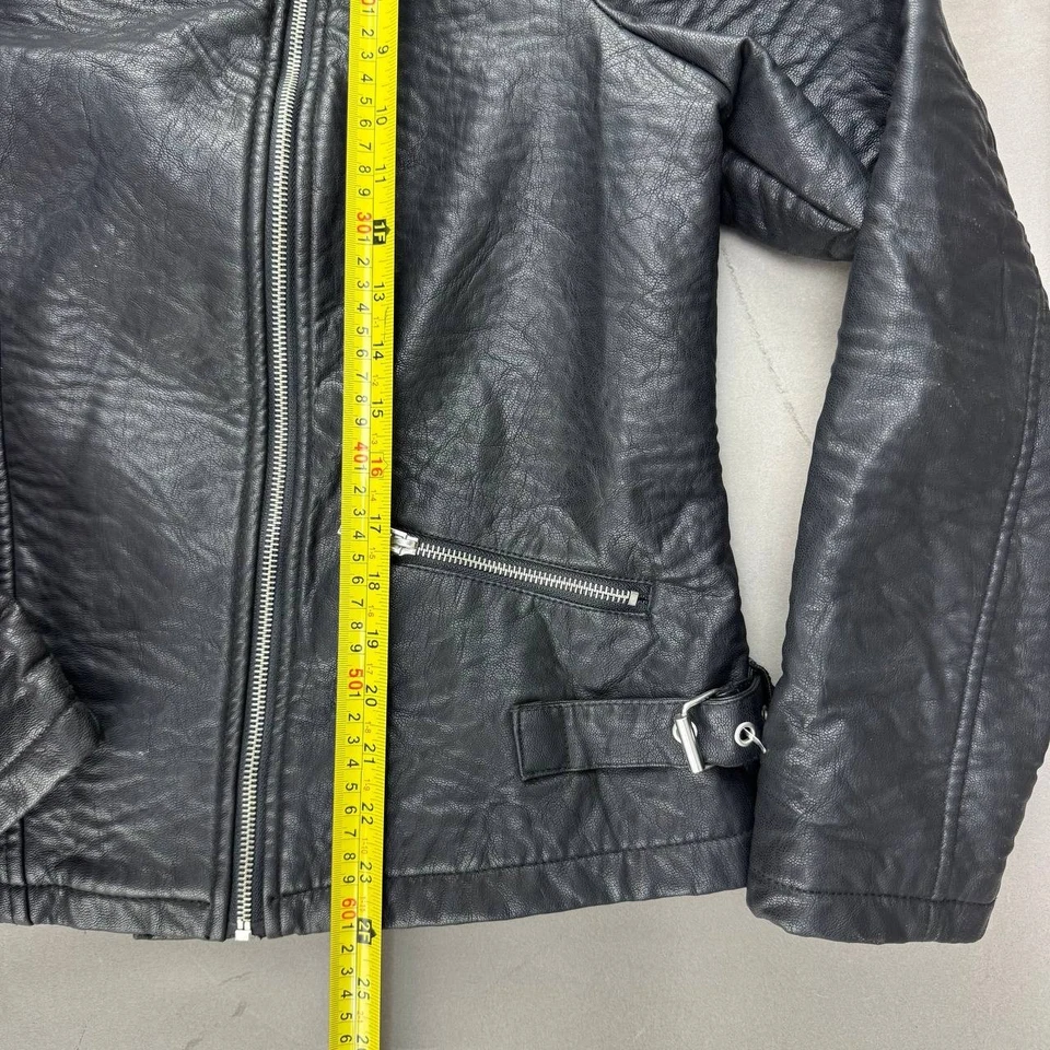 Chaqueta de moto New Look de cuero sintético negra para mujer talla 1X Foto 4 de 4