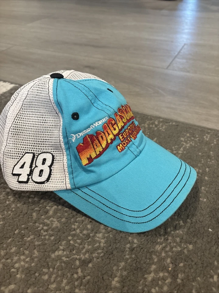 Sombreros Disney Jimmy Johnson NASCAR Foto 2 de 4