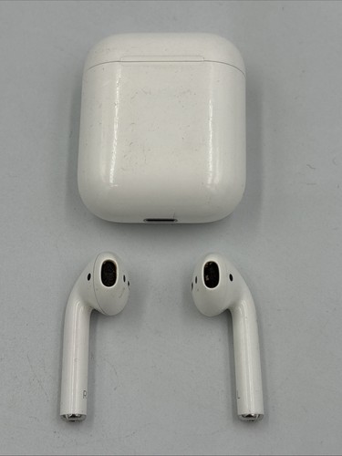 Apple AirPods 2nd Generation with Charging Case - White