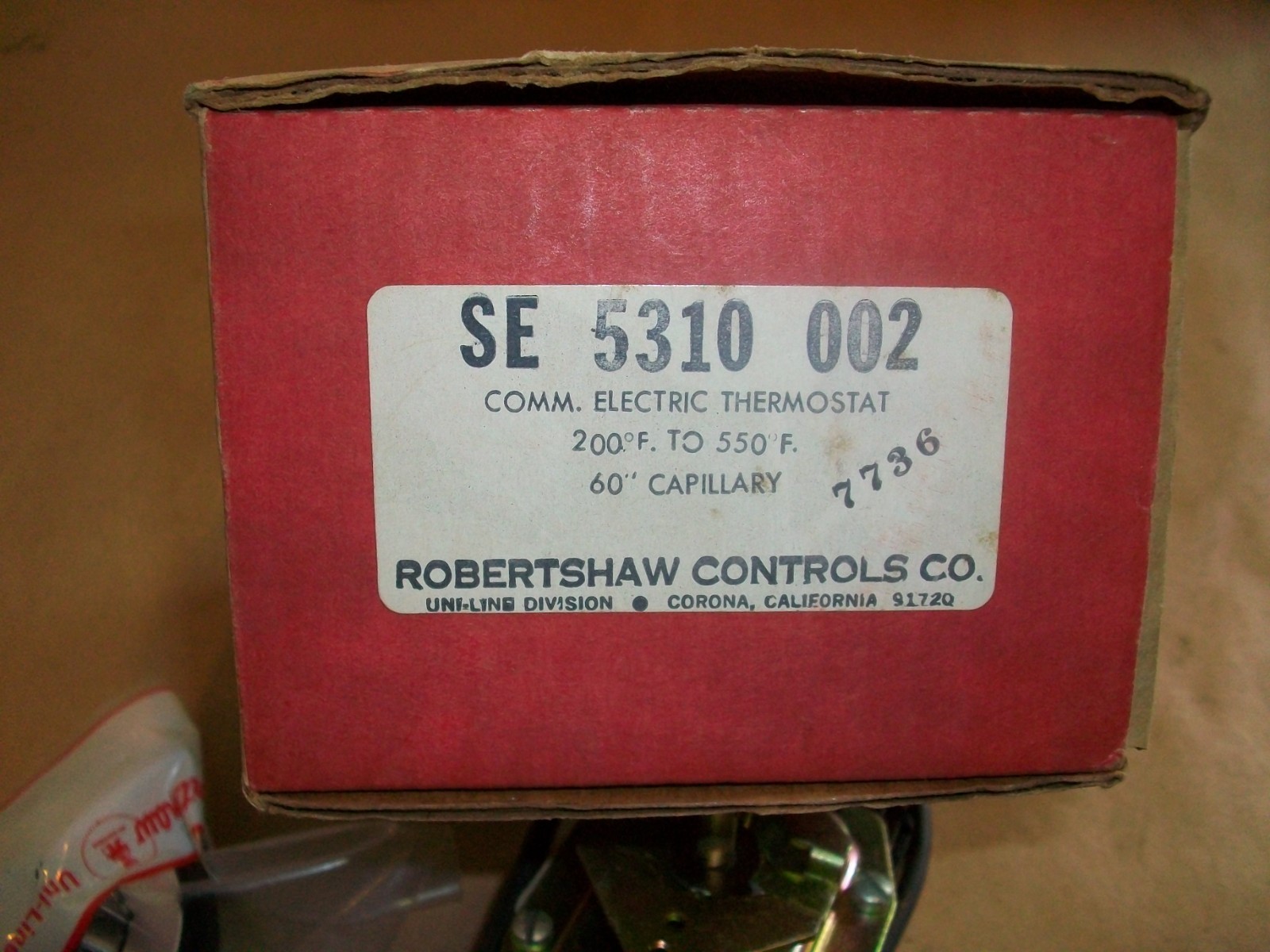 Robertshaw  SE5310 002  Commercial Electric Thermostat  60" CAP   200°-550°f