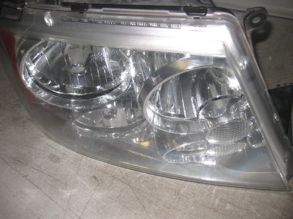 Faro xenón pasajero derecho original Lincoln Navigator 2003-2006 genuino completo Foto 2 de 4