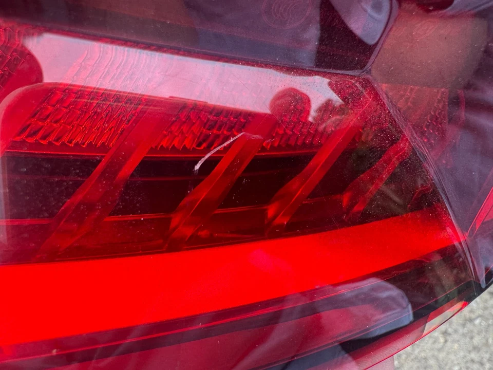 AUDI A5 2023 LUZ TRASERA DERECHA LUZ CUPÉ 2016-2024 Foto 2 de 4