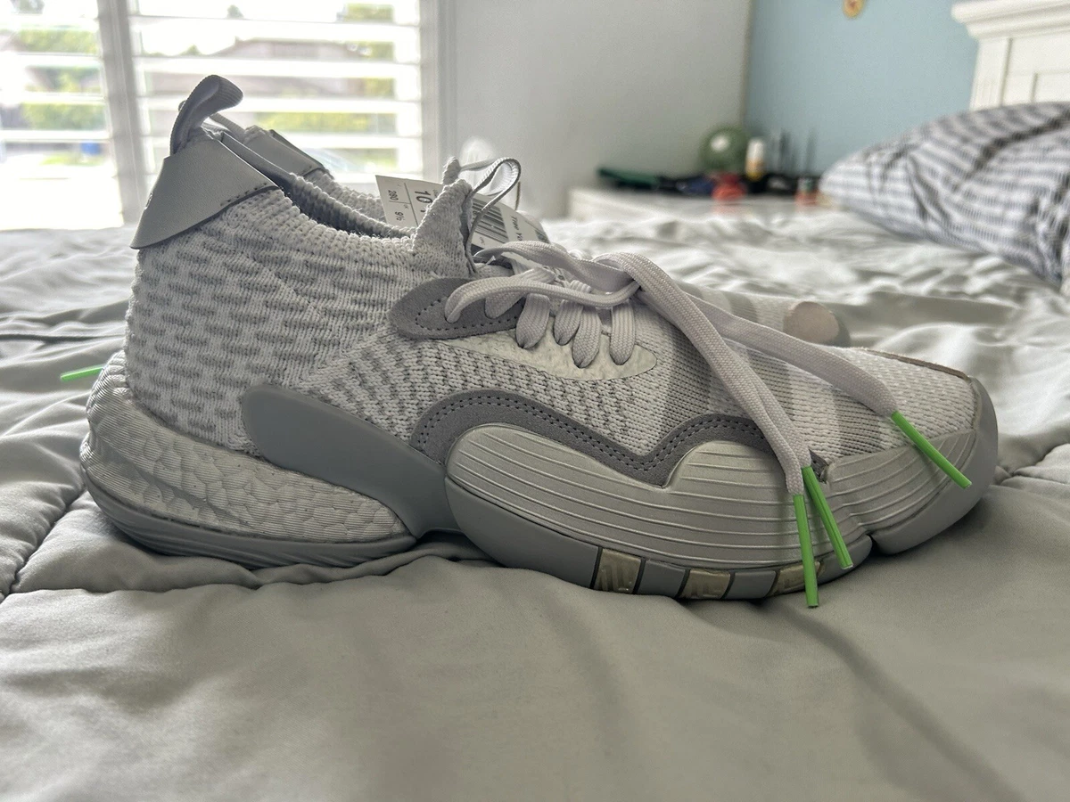 Men’s Adidas Trae Young 2  Dash Grey-Halo Silver-Matte SilveShoes Size 13 w/ Box adidas Trae Young 2 Dash Grey | eBay main image 3