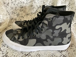 converse camuflaje