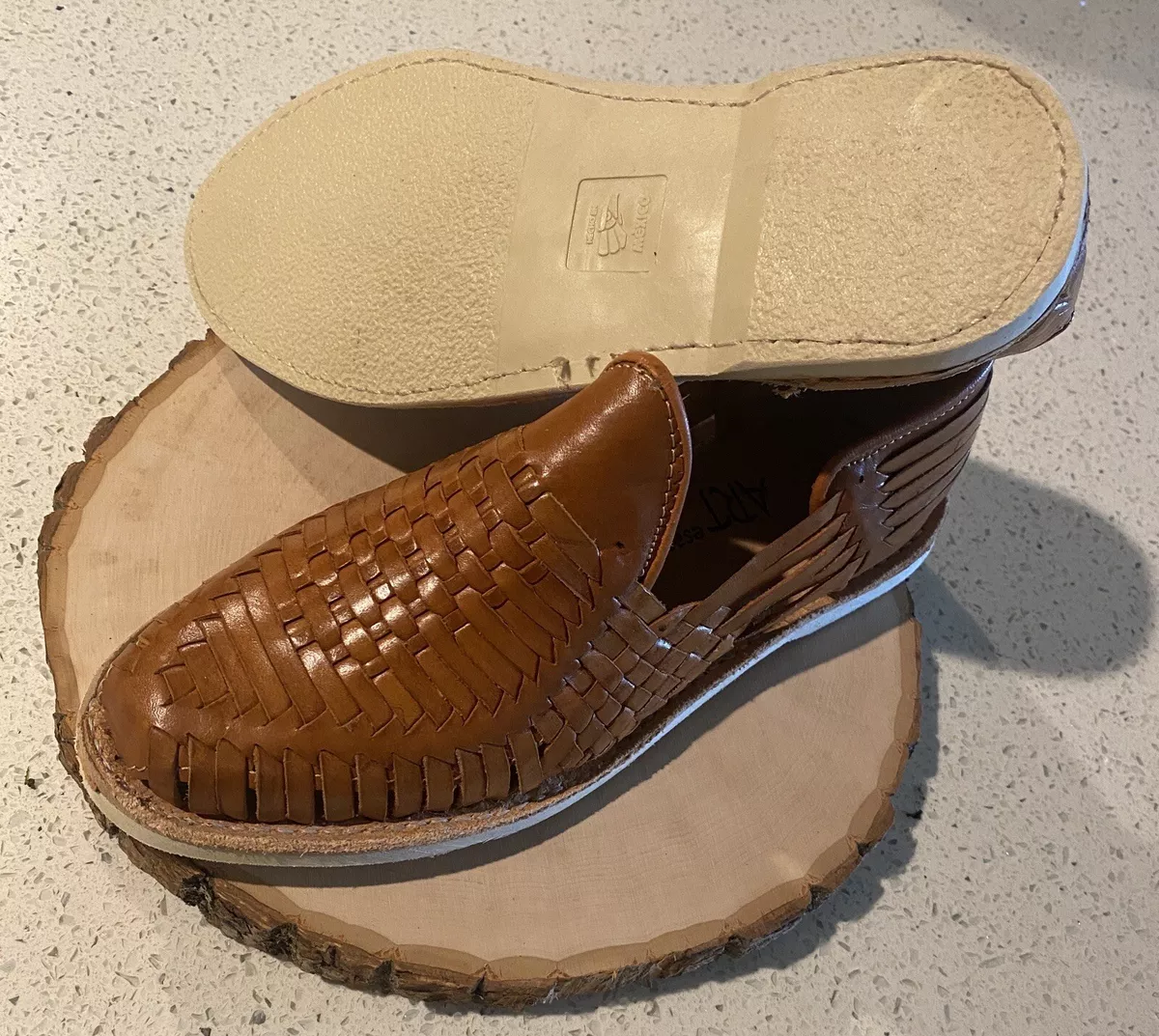 Closed toe mexican sandals top