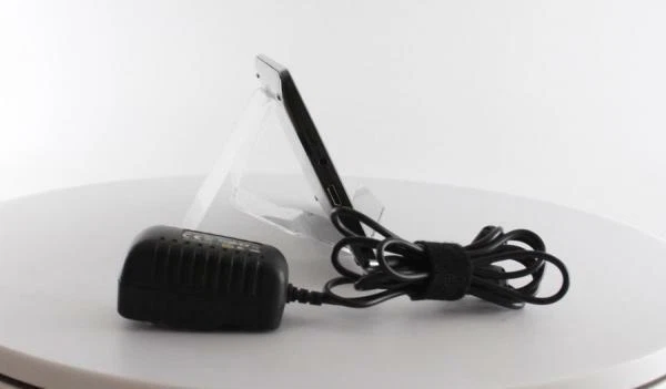 Archos 7 8GB Home Tablet V2 MP4/MP3/Photo Viewer - Grade A (501673) - Image 2 of 2