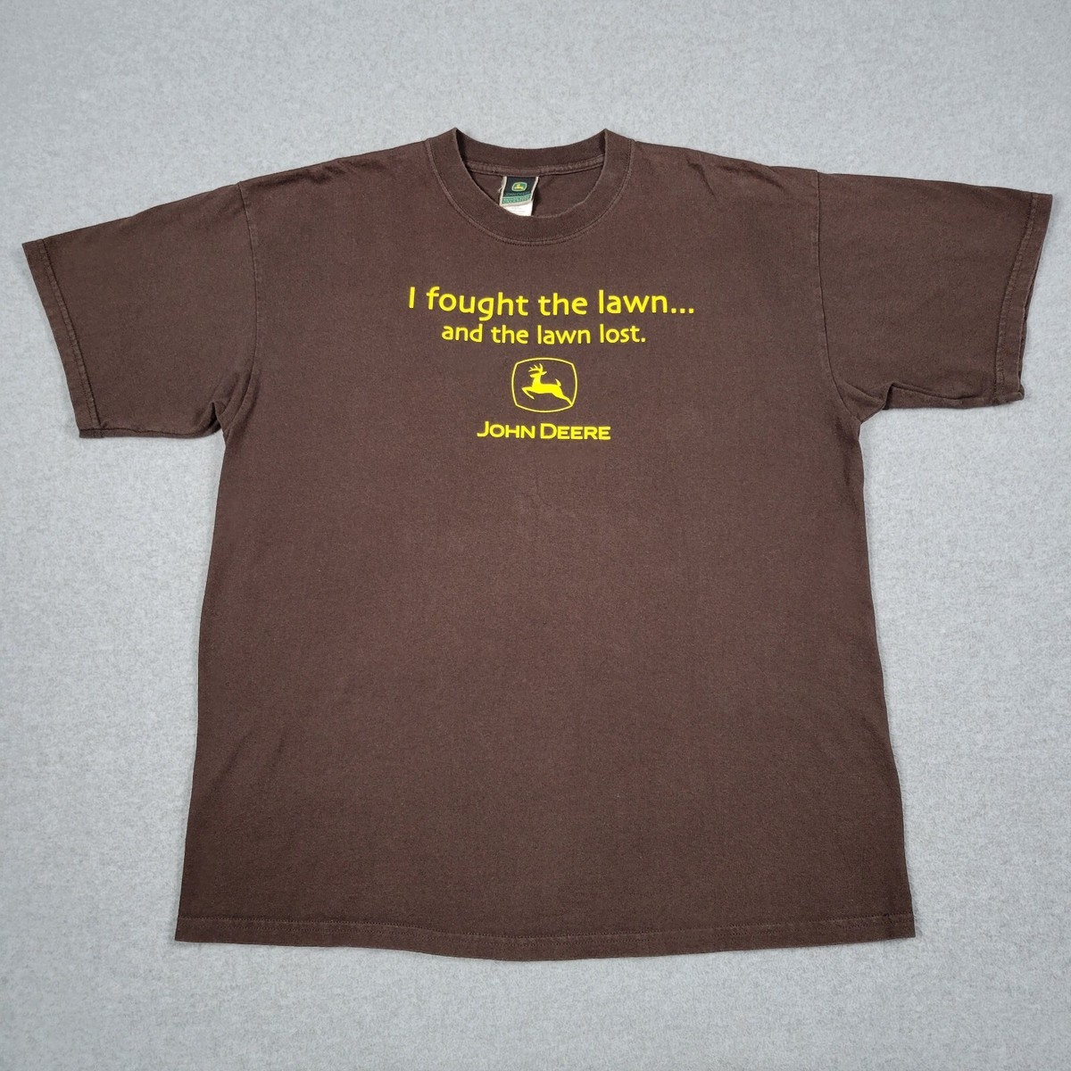 Vintage John Deere Tee Shirt Men XL Y2K Official Center Logo 