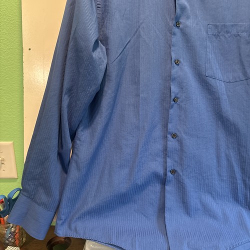Van Heusen Dress Shirt Mens Large 34/35 Blue Striped Wrinkle Free Career - Picture 7 of 11