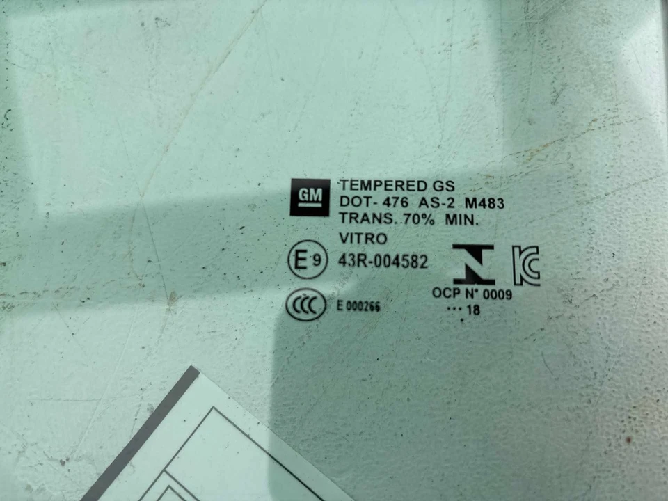 Chevrolet Tahoe 2015-2020 puerta delantera izquierda lado del conductor ventana vidrio OEM Foto 4 de 4