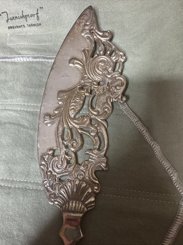 Hollow Handle Fish Floral Silverplate Large Serving Knife 11.5 - Image 4 of 4