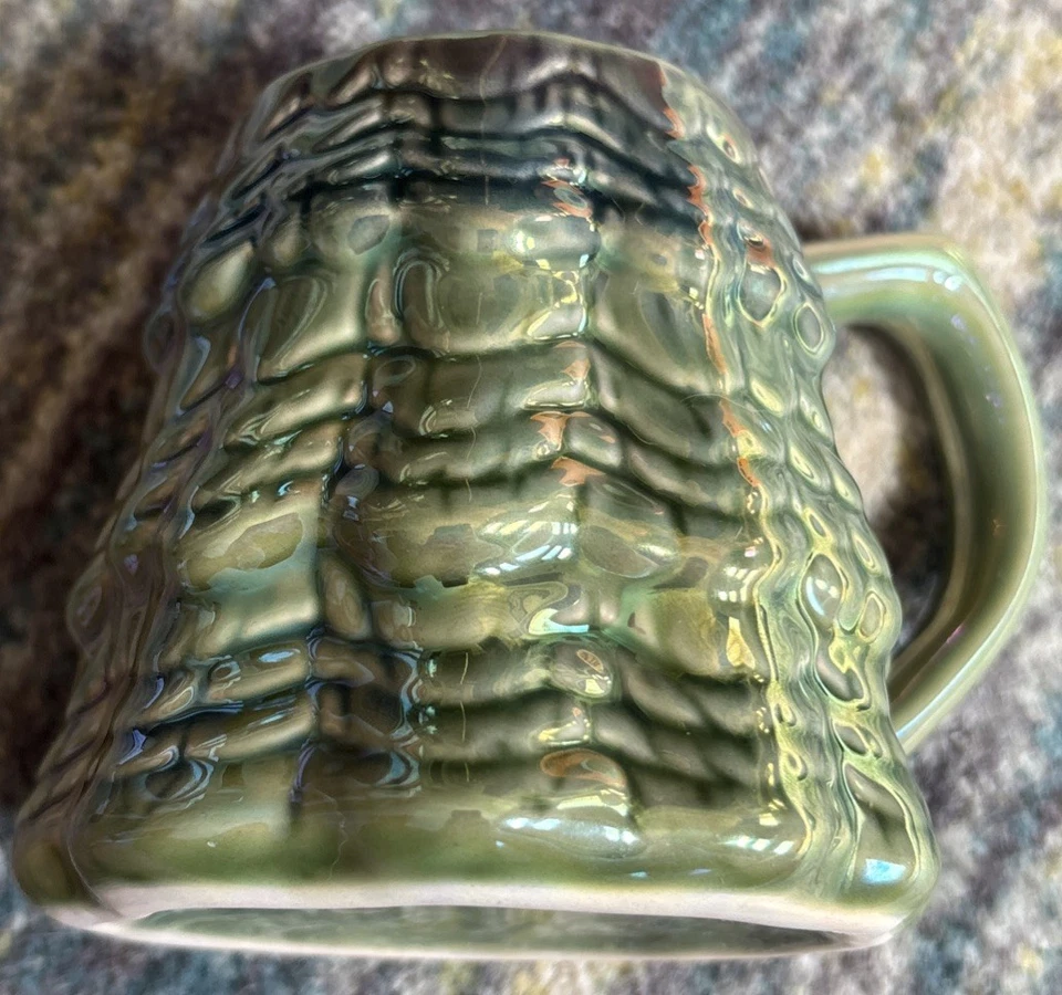 Taza de gres Anthropologie árbol de Navidad Merry Luster 13 oz con tapa Foto 3 de 4