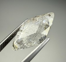 5.78 CT Faceted Fluorescent Diamond Quartz Gemstone From Pakistan