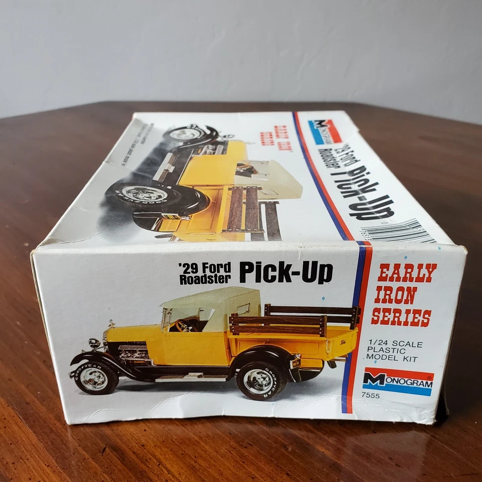 Monogram '29 Ford Roadster Pick-Up Early Iron Series 1:24 Model Kit VTG Open Box - Image 4 of 4