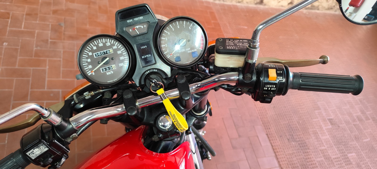Suzuki GSX 400 F Katana del 1982 foto 5
