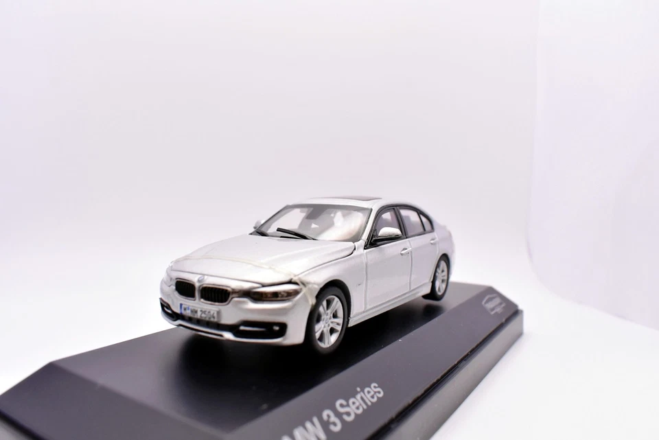 Modellino Auto Scala 1:43 BMW 3 Series grey paragon diecast modellismo statico - Immagine 3 di 4