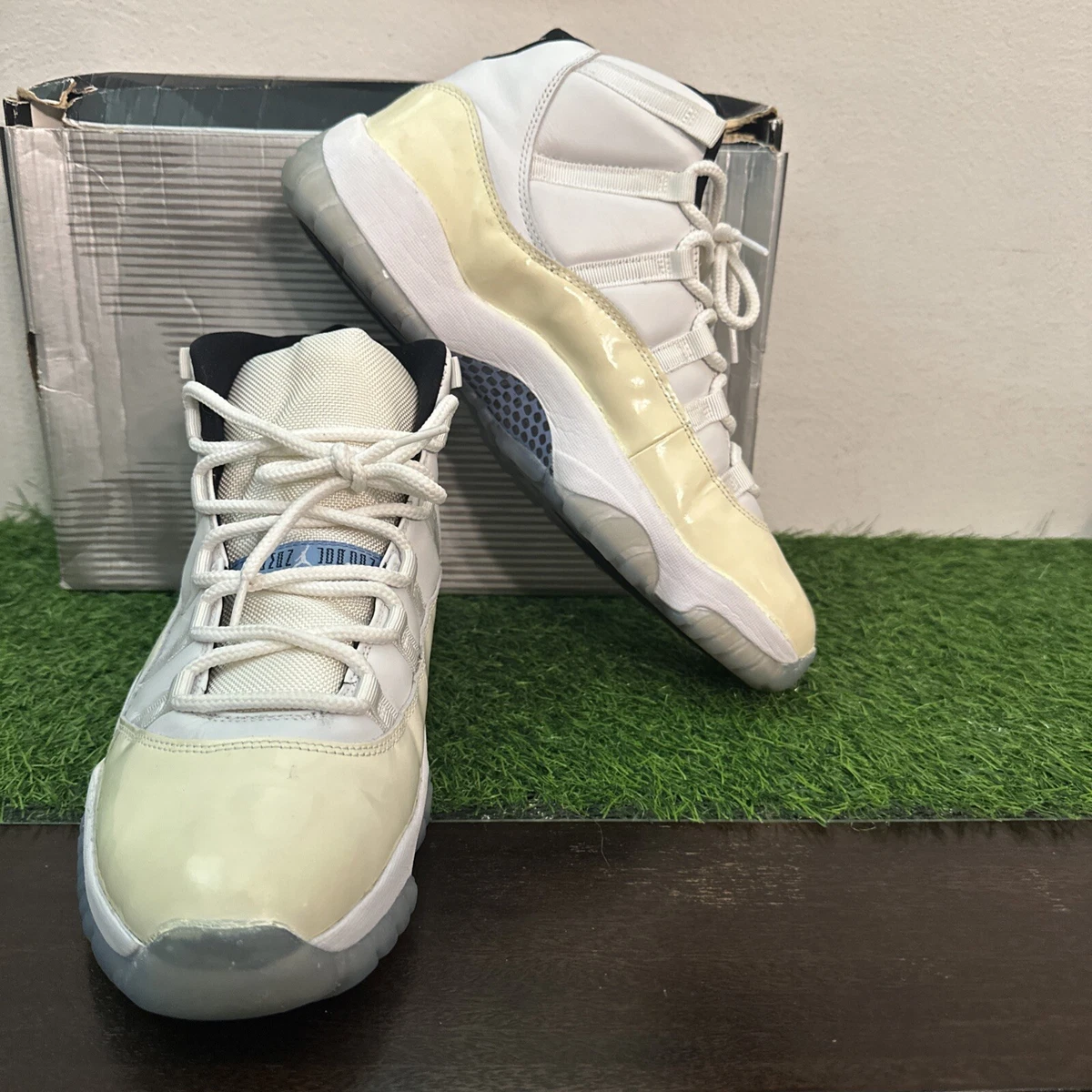Jordan 11 Retro 2000 Columbia for Sale - Authenticity Guaranteed
