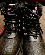 Juicy Couture Castro Valley Girls fur top glitter boot size 5 MSRP 70