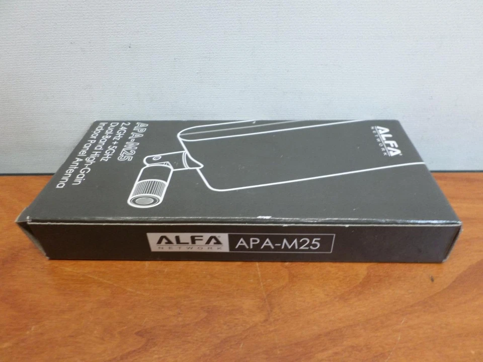 Alfa Network APA-M25 2.4GHz/5GHz Dual Band High Gain Indoor Panel Antenna - New - Image 3 of 4