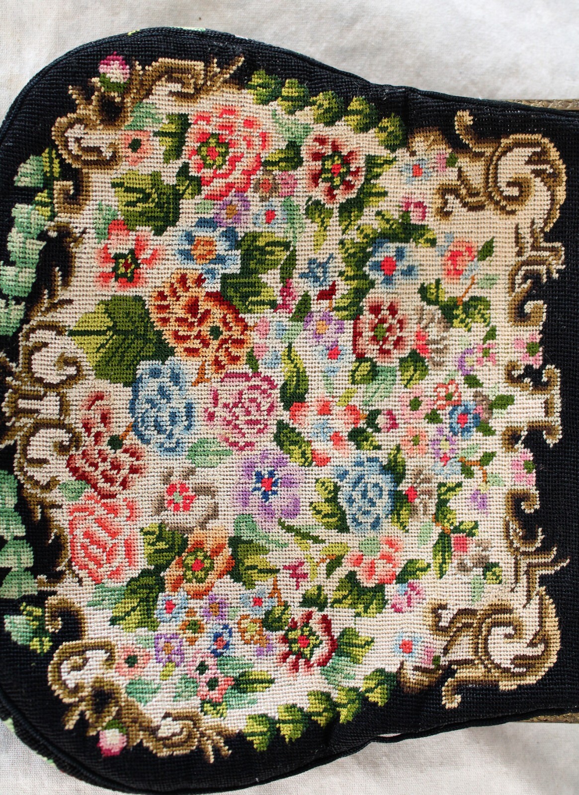 Picture 7 of 24