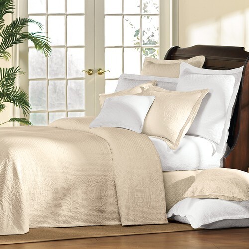 William And Mary Matelasse Bedspread By Williamsburg 100% Cotton Bone RN# 105021 - Picture 1 of 7
