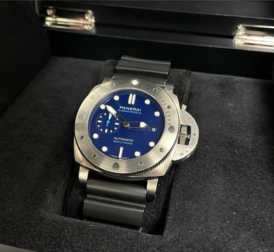 PANERAI SUBMERSIBLE BMG TECH PAM00692 BLUE DIAL WITH BOX AND MANUAL 47MM