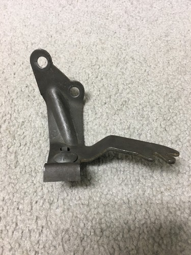 Ford Accelerator Throttle Cable Bracket - Small Block 1965-1971