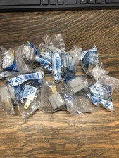 10 Leviton Grounding Plug Adapters 2 Prong Outlet to Grounded Polarized Ground