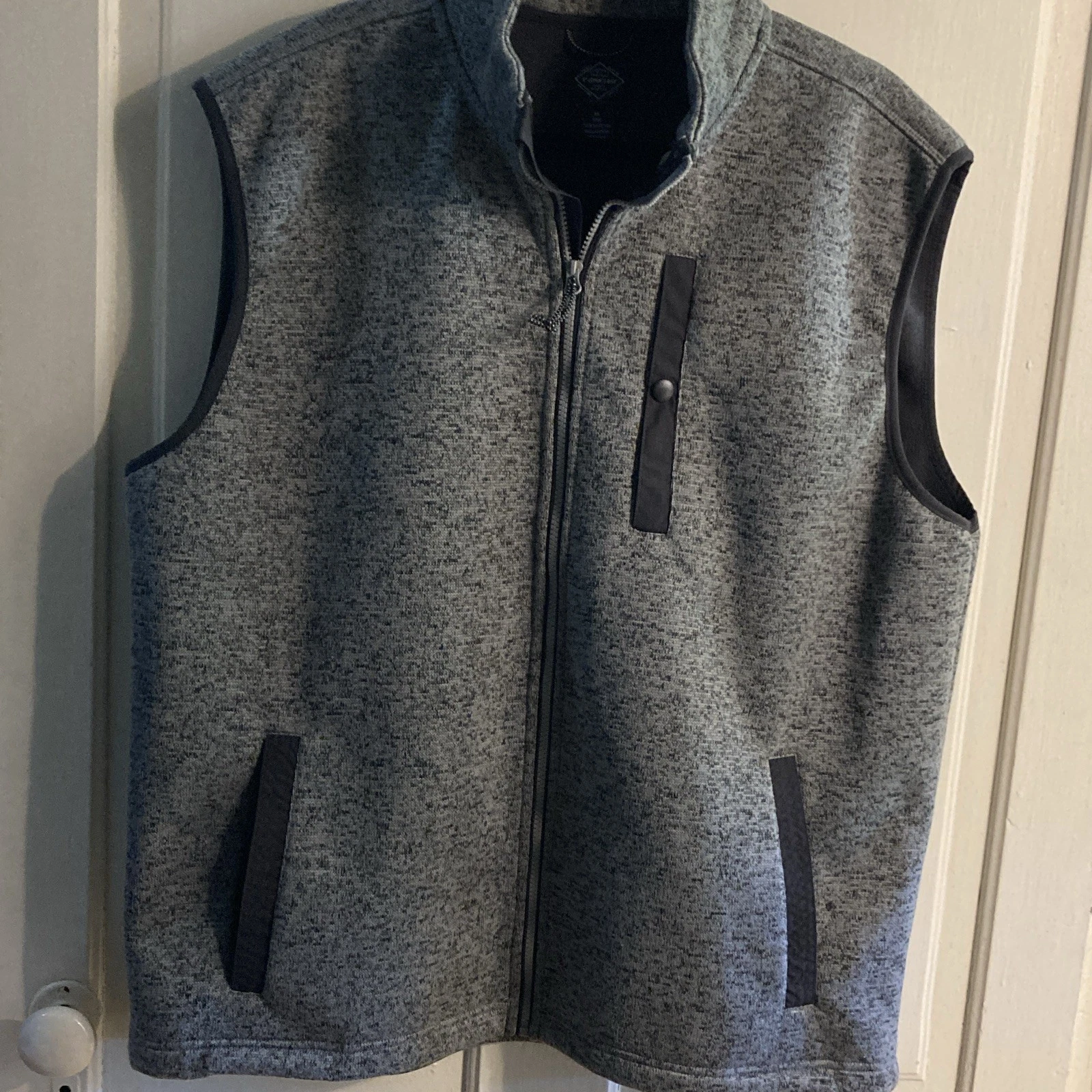 St. John's Bay Men's Gray/Black Full Zip Vest Windproof Water Resistant XL