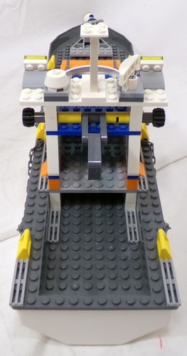 LEGO 2017 City 60167 Coast Guard Head Quarters Set Loose Incomplete - Picture 4 of 7