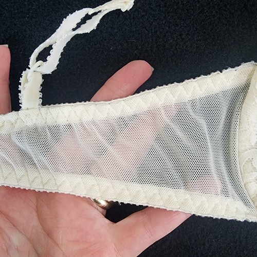 Vntg Olga Underwire Bra 34B Ivory Lace #34021 Seamless Comfort Lingerie #2222 - Picture 9 of 20