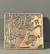Toys R US Advertising Vintage Store Employee Bronze Metal Pin Geoffrey