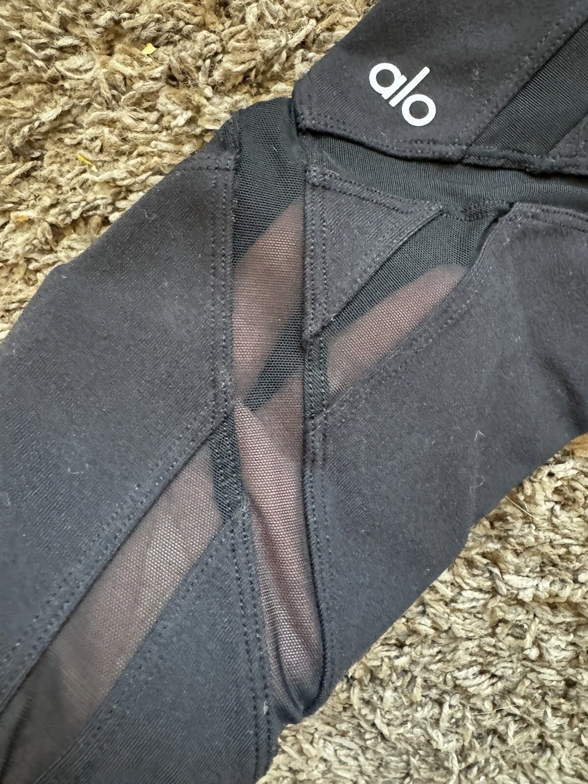 alo-yoga transparent sheer stripes leggings