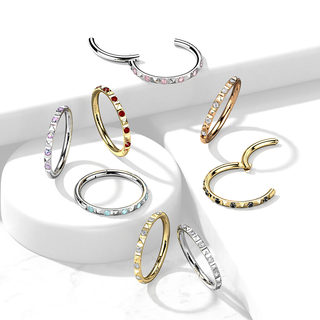 Piercing créole titane zircons helix tragus anneau décor extérieur pyramide argenté