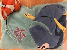 Coussin Némo Dory Disney Store oreiller bleu Le monde de Némo peluche poche