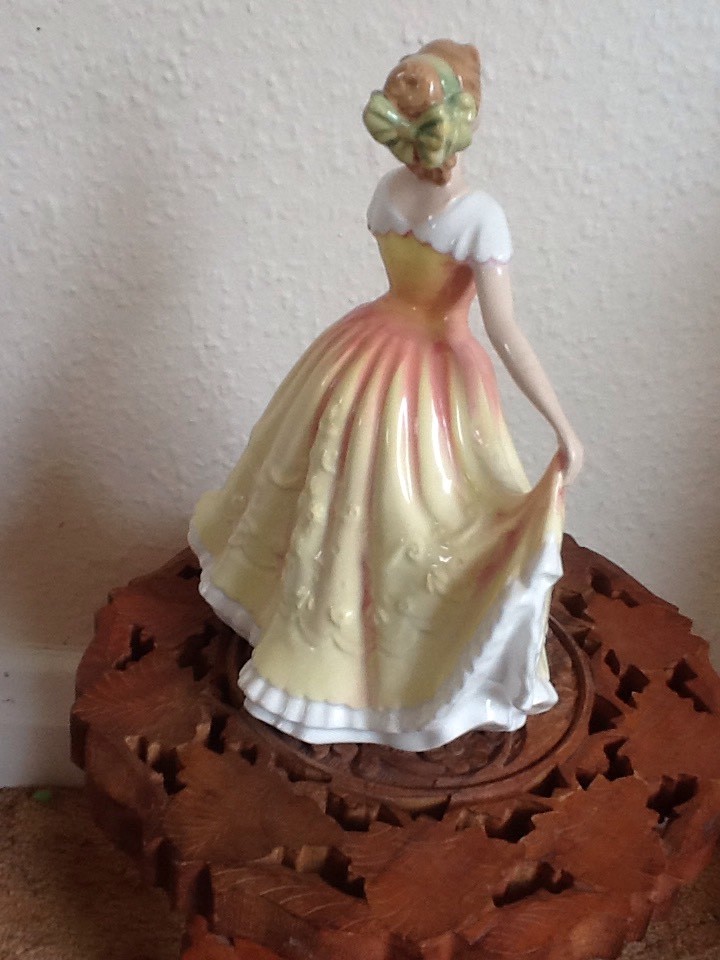 Royal Doulton Figurine "DEBORAH" HN3644 eBay