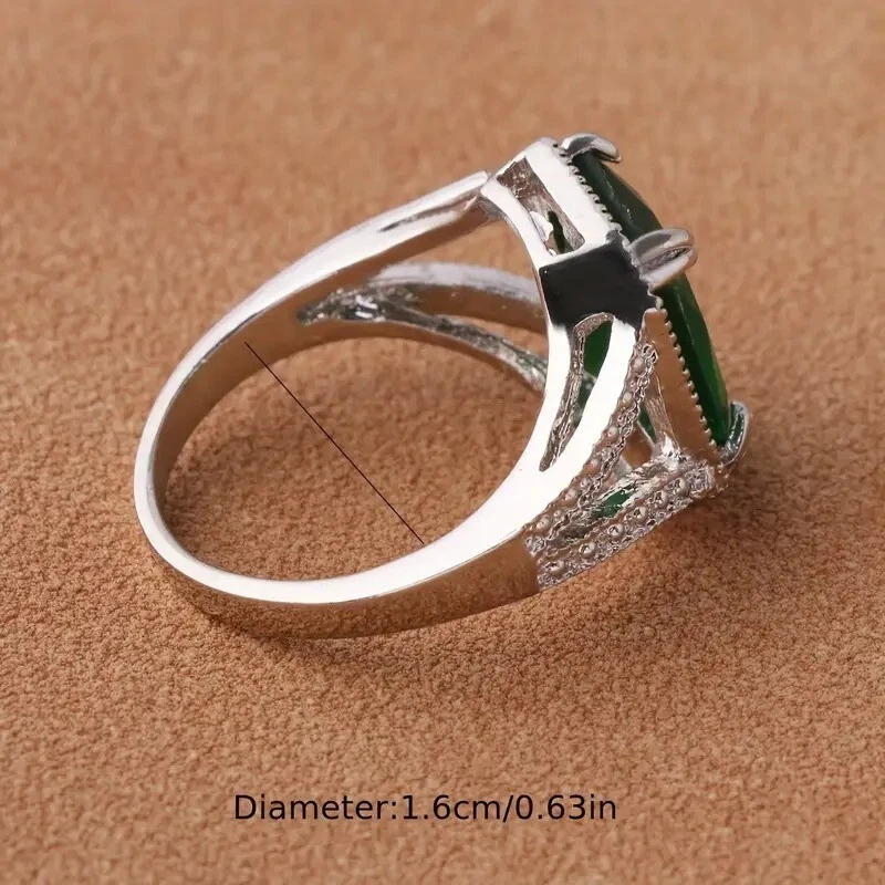Elegante anillo de joyería de moda verde y plateado para hombre accesorio talla 7 Foto 3 de 3