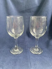Set of 2 VTG Clear Libbey Glass Stemmed Swirl 12 oz. St Wine/Water Goblets