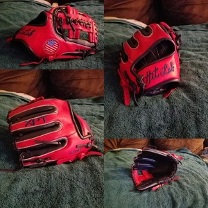custom softball gloves