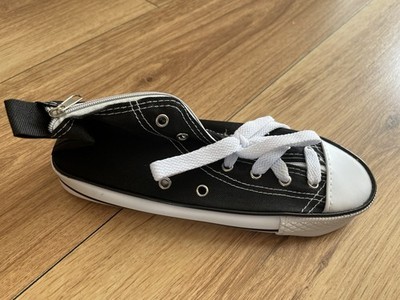 Neuheit Trainer/Hi Top Federmäppchen | Federmäppchen in Sneaker-/Trainerform. Neu.