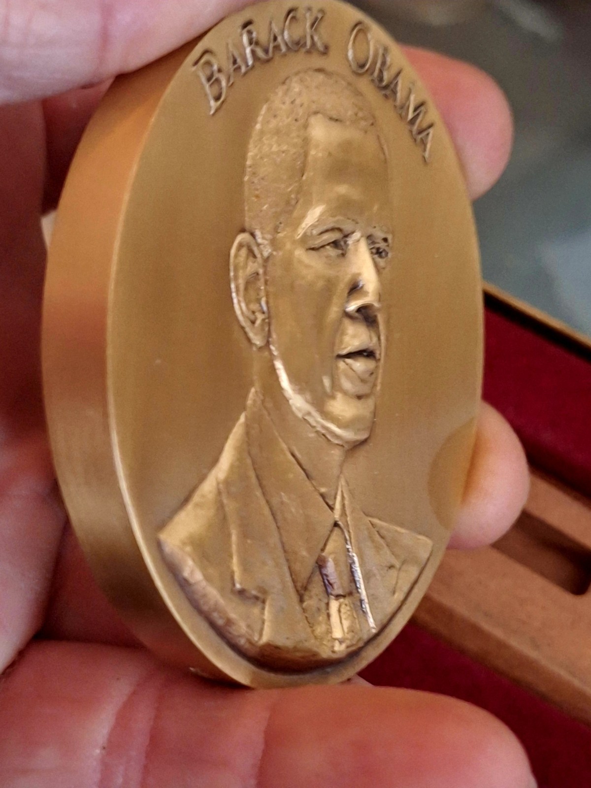 Official 2009 Presidential Inaugural  LARGE Medal for Barack Obama w/ C.O.A.