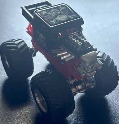 Hot Wheels Monster Jam BONE SHAKER 1:64 Truck 2009 Matte Black Red Chassis Mint 