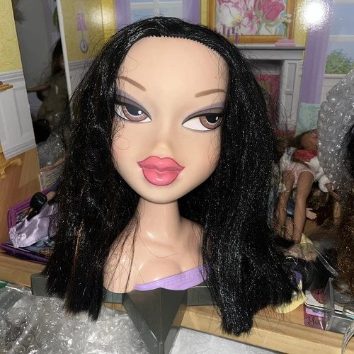 Vintage Kumi Bratz Fashion Styling Head doll lavender eyeshadow red streaks