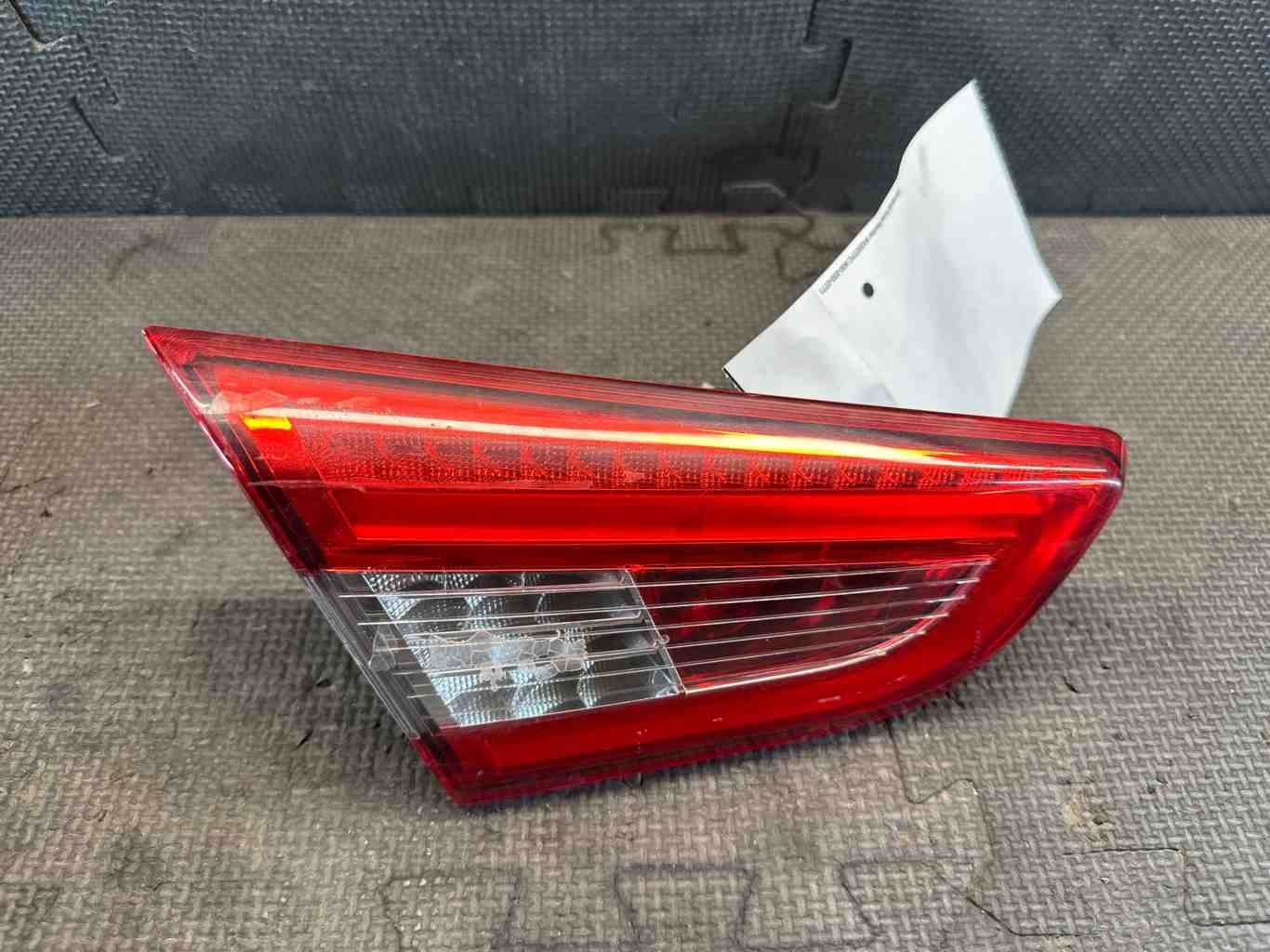 Maserati Ghibli Left Tail light