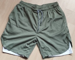 Kurze Hose Trainingshose Grün Größe XL wie Neu