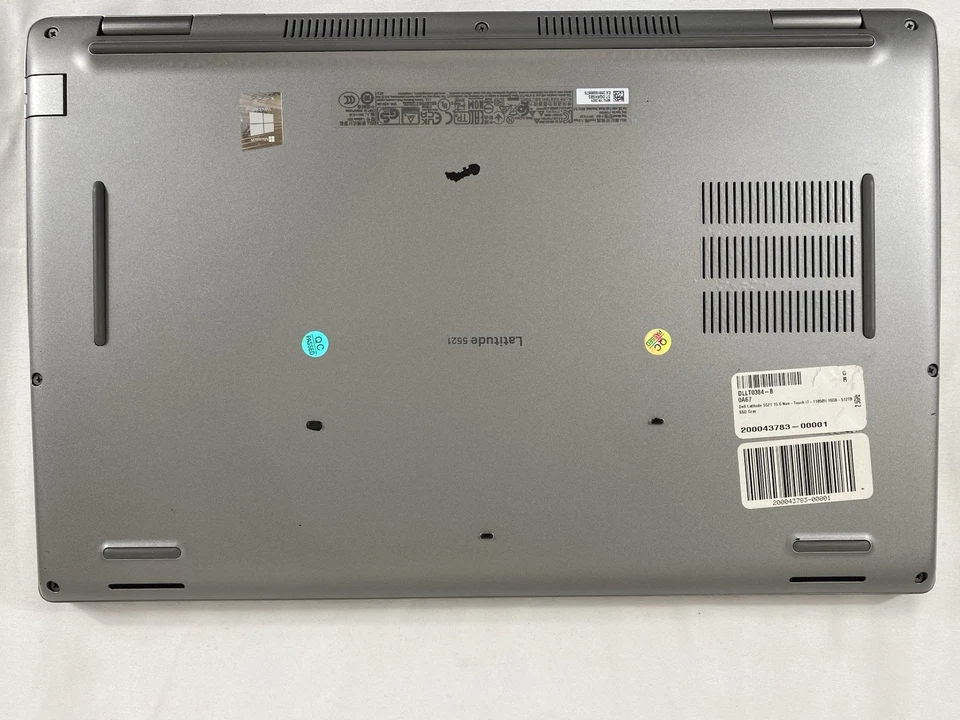 Latitude 5521 (i7 11th gen, 16 GB RAM, 512 GB SSD, Silver), NVIDIA GeForce MX450 - Image 4 of 4