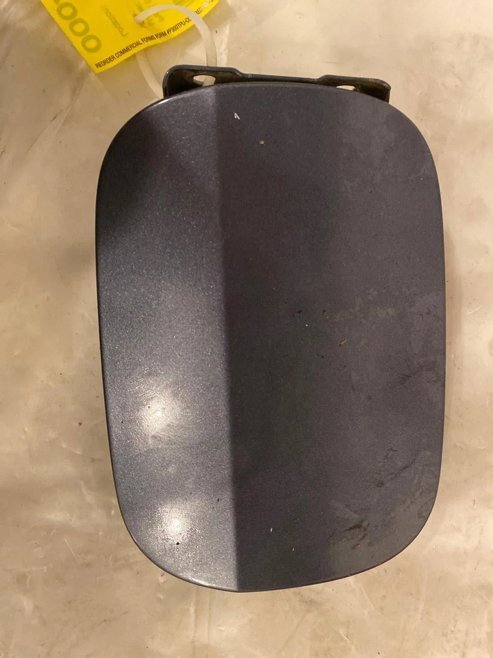 Mercedes Benz CLK320 2004-2009 convertible tapa de llenado de gasolina puerta del tanque de gasolina Foto 2 de 4